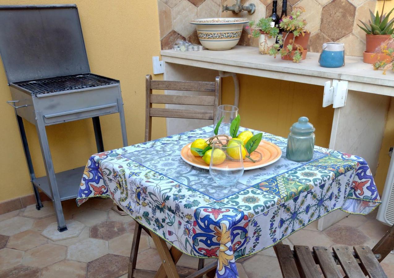 Ragusa Exclusive Flat With Terrace & Bbq Exterior foto
